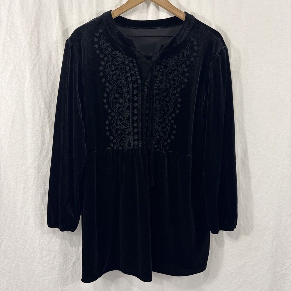 Pioneer Woman Embroidered Black Velvet Empire Waist Top Womens Sz XXL? READ